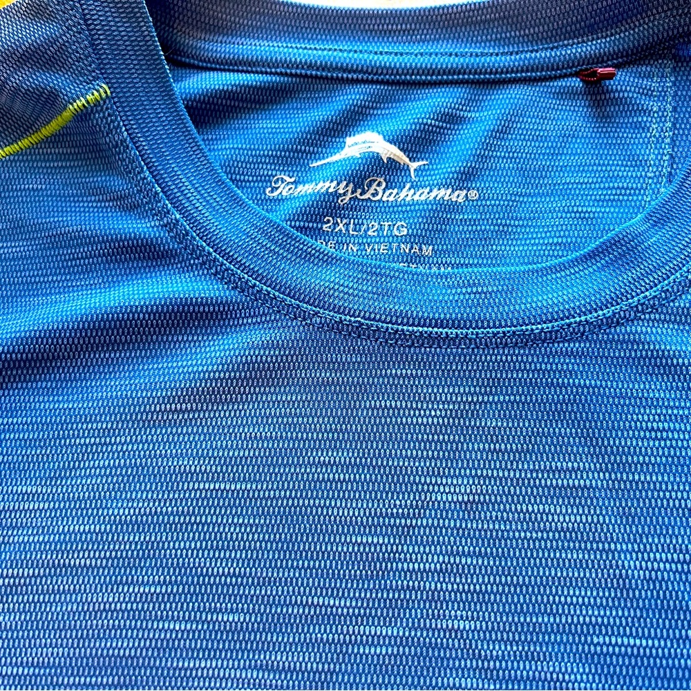 Tommy Bahama Men’s short sleeved shirt 2XL blue with lime green trim EUC